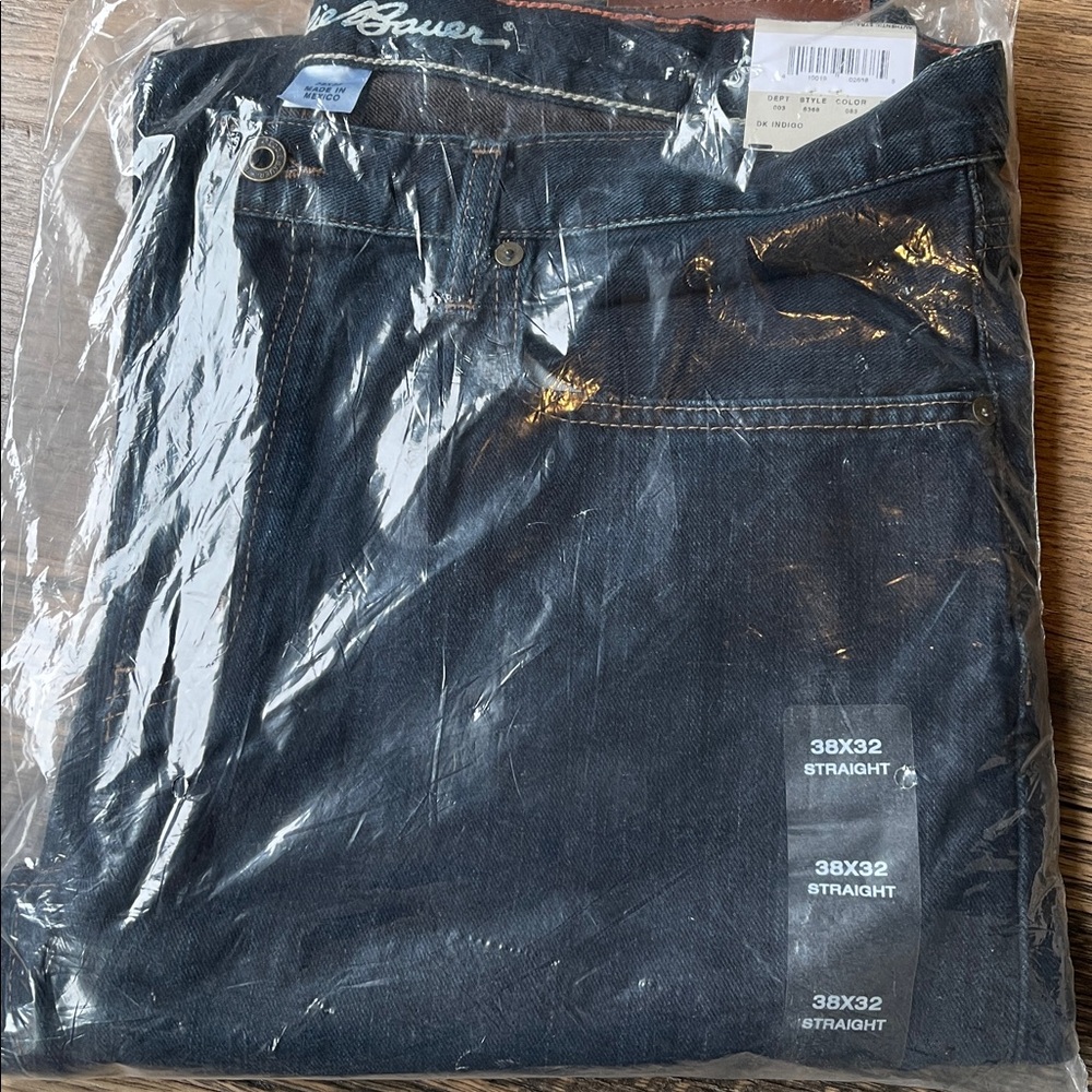 Eddie Bauer Authentic Straight Fit Dark Indigo Jeans 38 x 32 - Picture 2 of 3